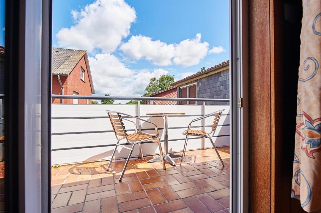 Ferienhaus Achtern Feeld Hüde Екстериор снимка