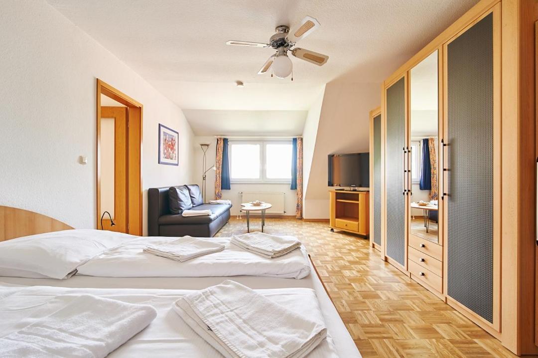 Ferienhaus Achtern Feeld Hüde Екстериор снимка